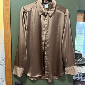 Tan satin button down blouse. Never worn. Size large.